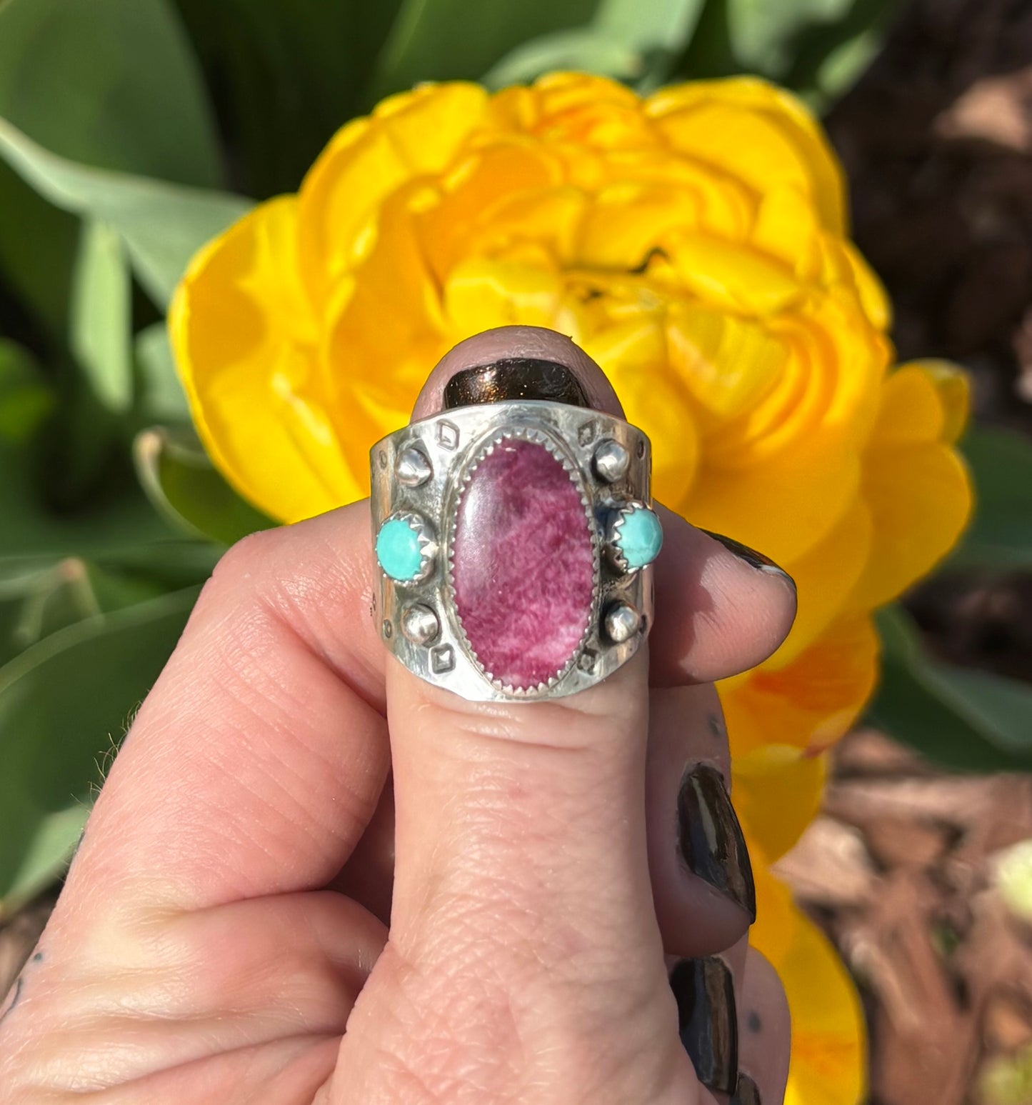 Spiny oyster shell and turquoise ring (Size 11)