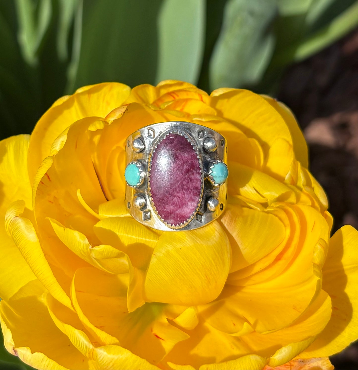 Spiny oyster shell and turquoise ring (Size 11)