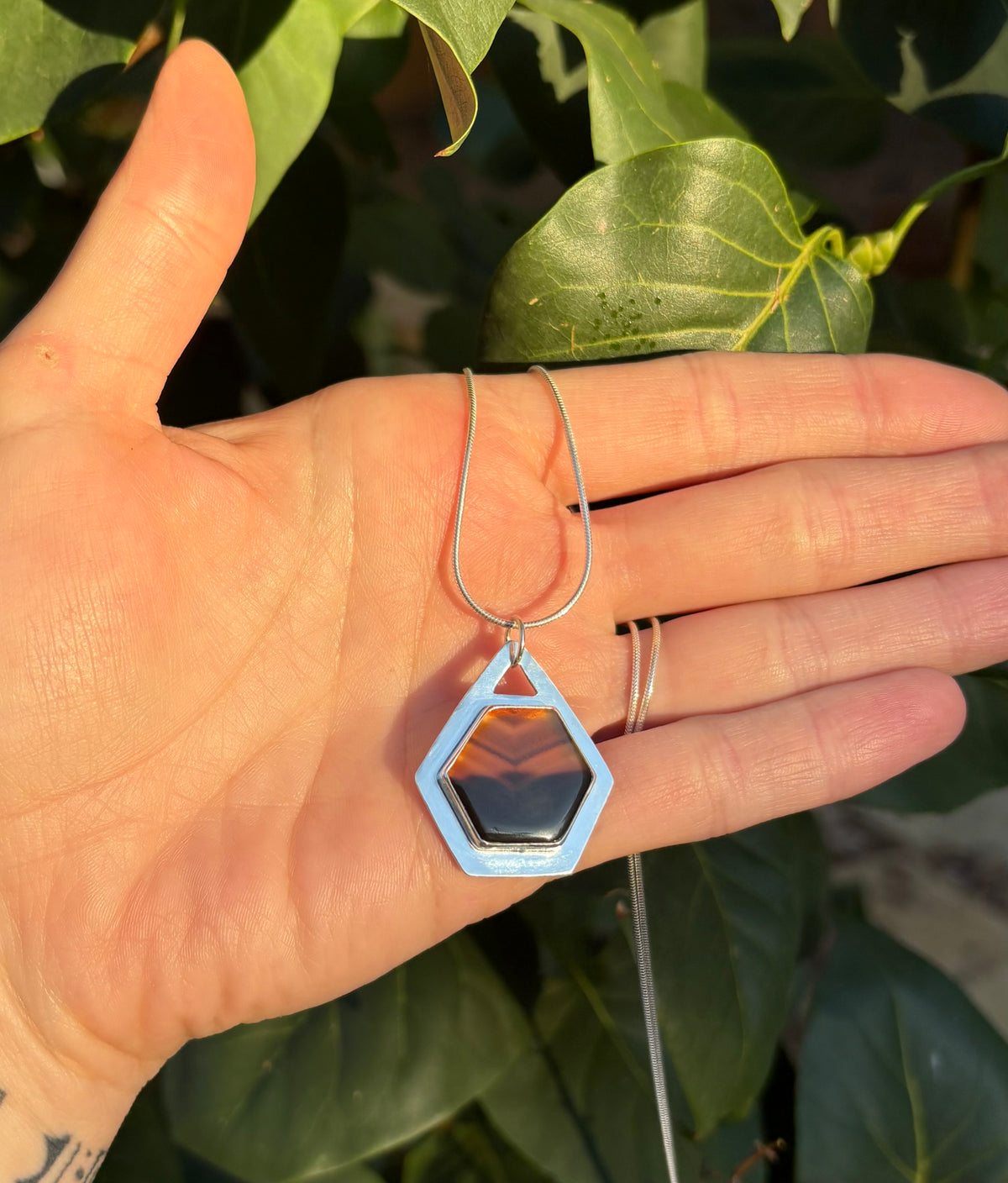 Hexy Montana Agate Necklace (18 Inch Chain)
