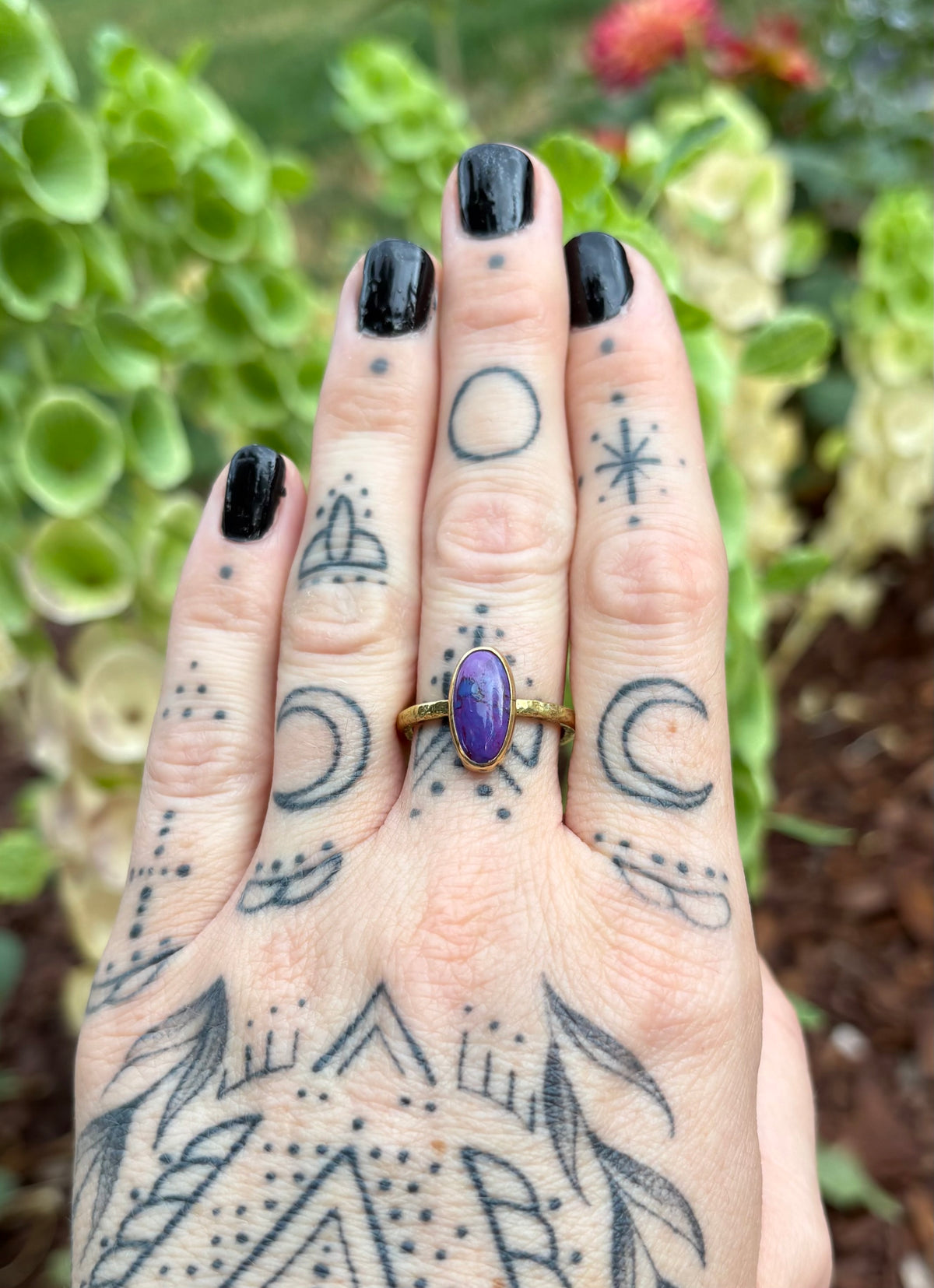 Purple Mohave Turquoise Brass Ring (Size  8.25)