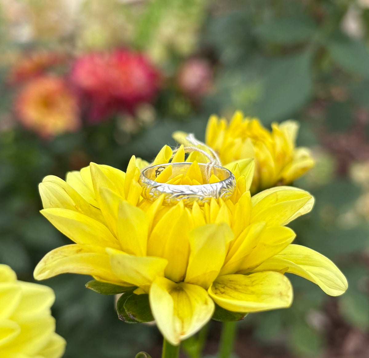Floral pattern stacker ring (Size 5)